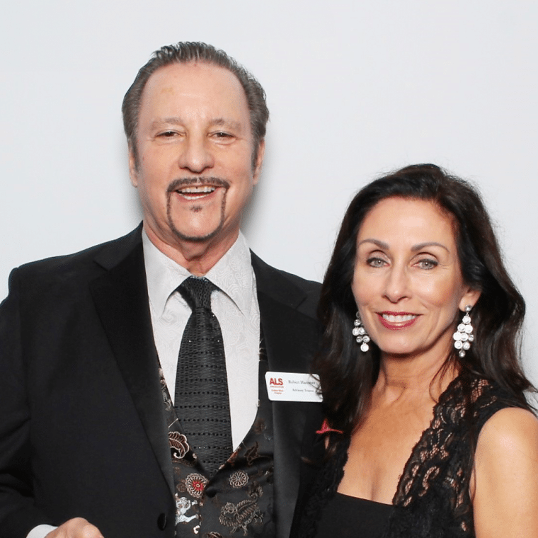 2019 Champions Robert Hammer And Wife